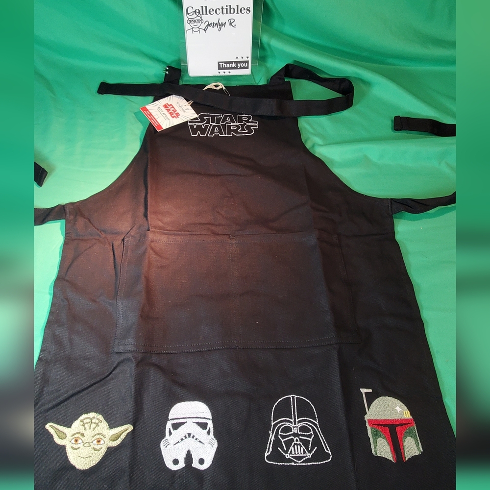 Williams Sonoma Youth Star Wars apron